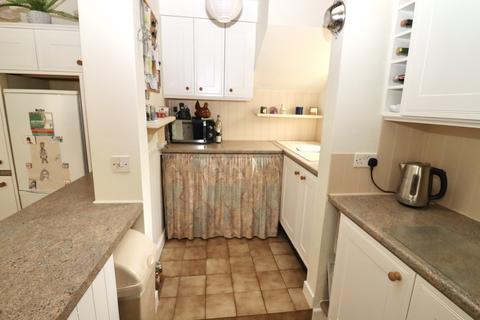 6 Hervey Road, Wells, BA5 3JD