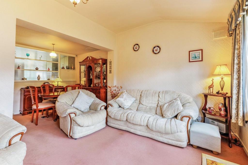 6 R1 A1792-HDR.jpg