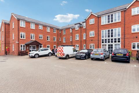 1 bedroom retirement property for sale, Whitings Court, Paynes Park, HITCHIN, SG5