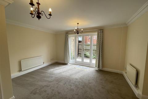 4 bedroom house to rent, Station Road West, Canterbury CT2