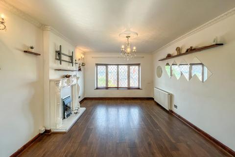 3 bedroom detached bungalow for sale, Lord Street, Staincliffe, Dewsbury