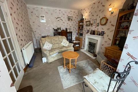 2 bedroom terraced house for sale, Caradog Place, Deiniolen, Caernarfon