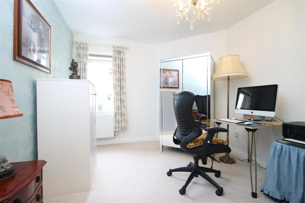 Bedroom 2.JPG