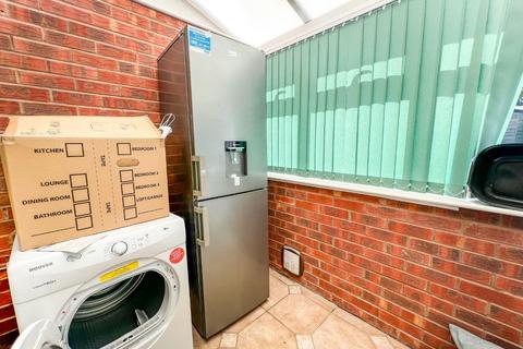 3 bedroom semi-detached house for sale, Charter Avenue, Canley, Coventry