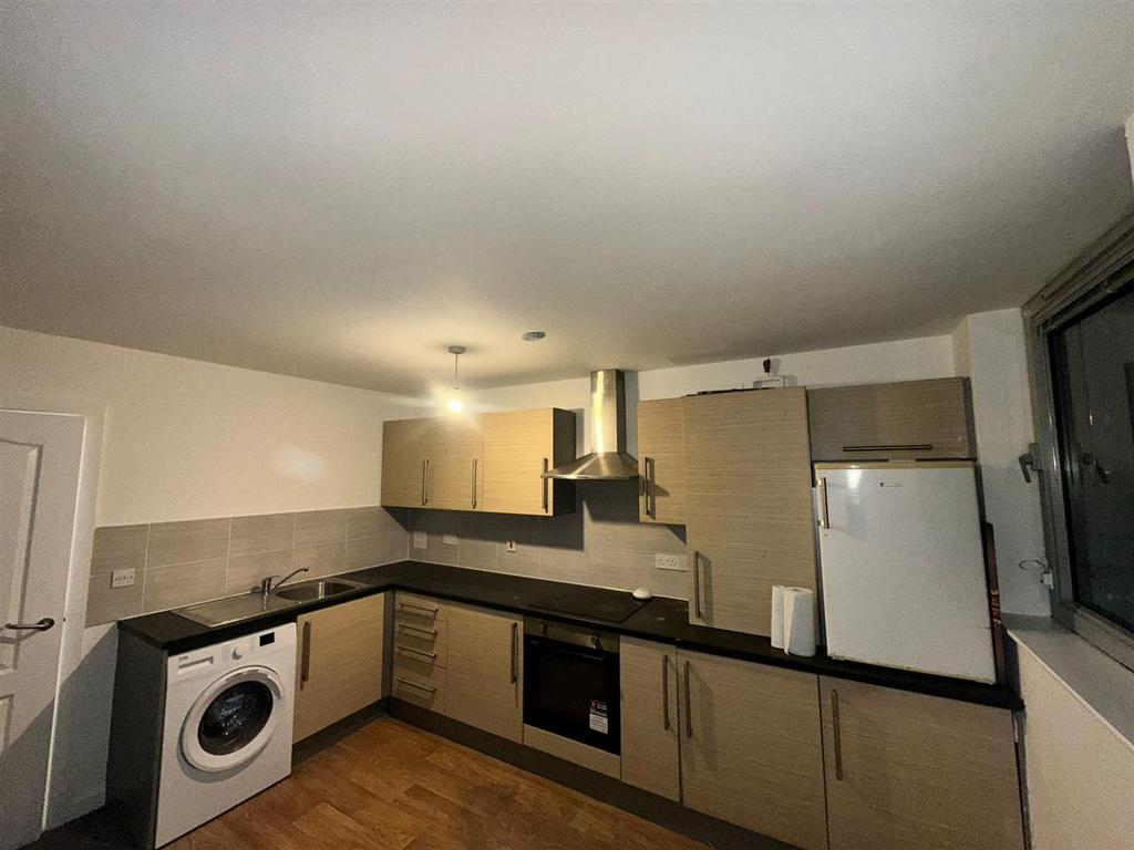 Apartment in Liverpool, Pride Quarter, Vauxhall - View 4