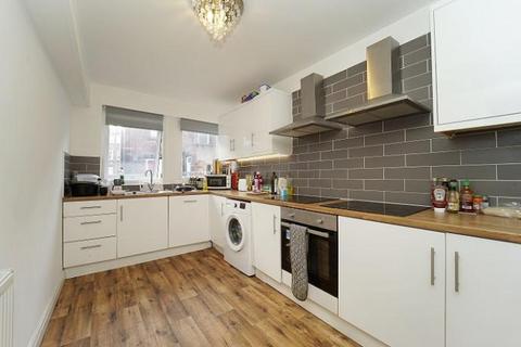 7 bedroom terraced house for sale, Headingley Mount, Leeds LS6