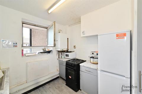 3 bedroom apartment for sale, Thomas Road, London, E14