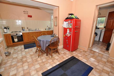 21 Alan Road, Llandeilo, SA19 6HU
