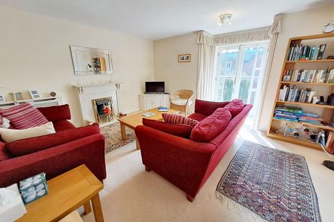 2 bedroom flat for sale, Battle Hill, Hexham, Northumberland, NE46 1WY