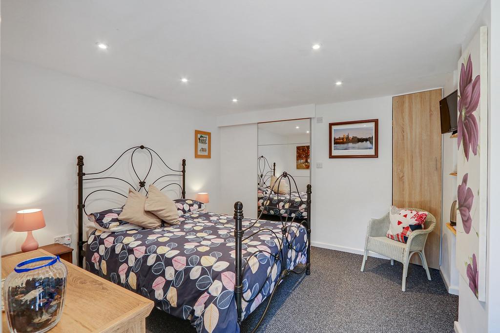 Studio/Office/Garden Room