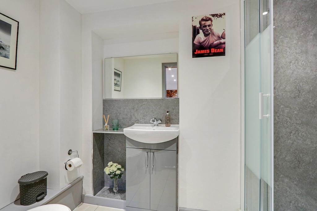 Studio/Office/Garden Room