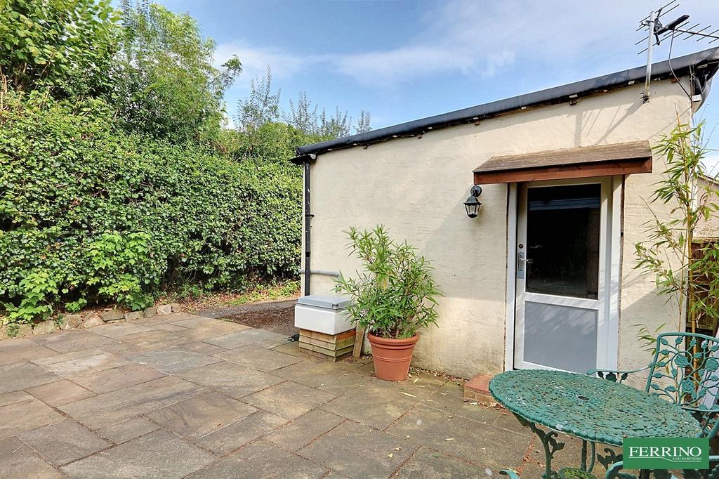 Studio/Office/Garden Room