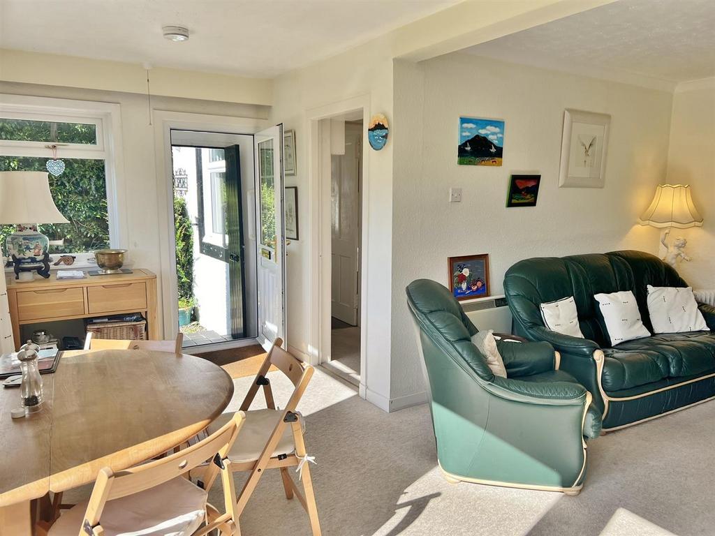 Dining area to the front door