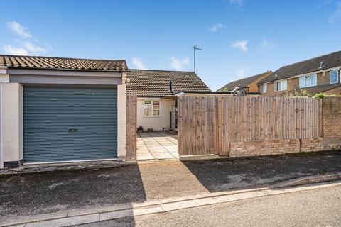 3 bedroom detached bungalow for sale, Bicester,  Oxfordshire,  OX26