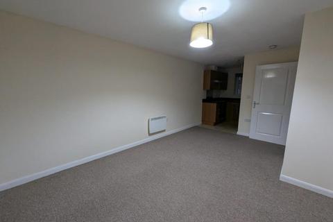 2 bedroom flat to rent, Poppleton Close, Coventry CV1