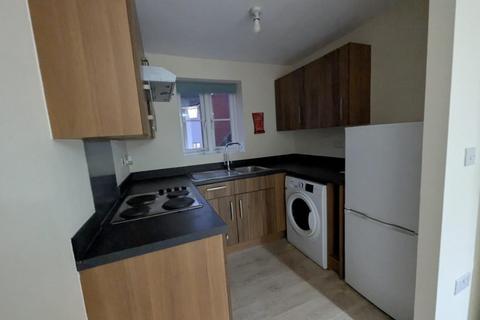 2 bedroom flat to rent, Poppleton Close, Coventry CV1