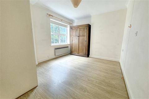 1 bedroom flat for sale, Winchester