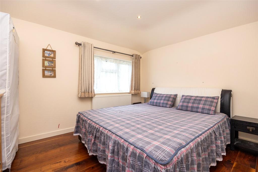Bedrooom 1