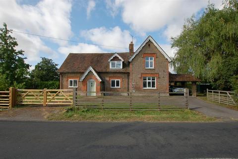 3 bedroom detached house for sale, Hunton Road, Marden, Tonbridge