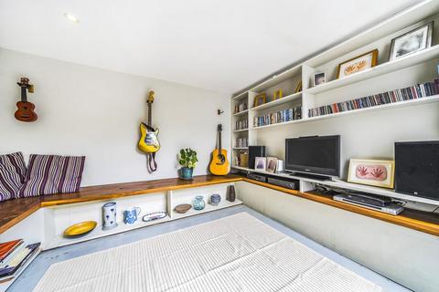 35 Ashmead Road, London, SE8 4DY