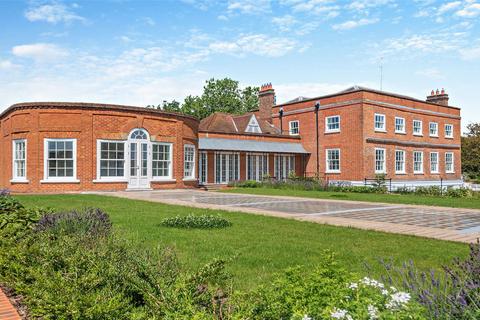 1 bedroom apartment for sale, The Sandars, Coldharbour Lane, Egham, Surrey, TW20