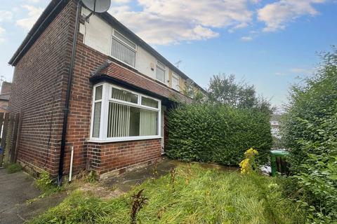 2 bedroom end of terrace house to rent, Somerfield Road, Manchester, M9