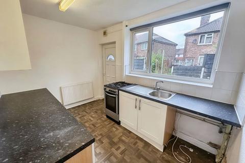 2 bedroom end of terrace house to rent, Somerfield Road, Manchester, M9