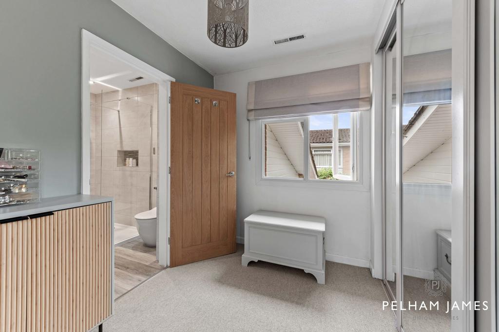 Principal Suite Dressing Area, Silver Trees,...