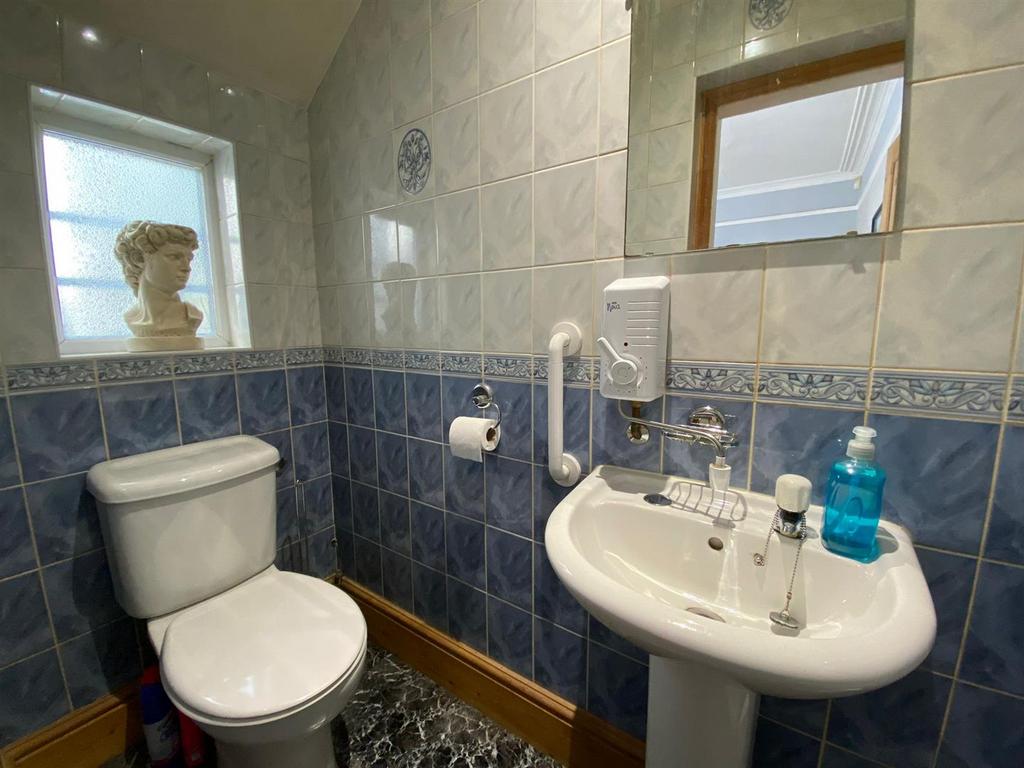 Separate wc