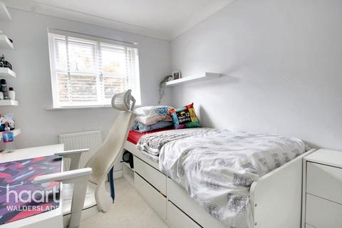 24 Highgrove Road, Chatham, ME5 7QE