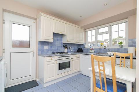 3 bedroom detached bungalow for sale, Staplehurst Avenue, Broadstairs, CT10