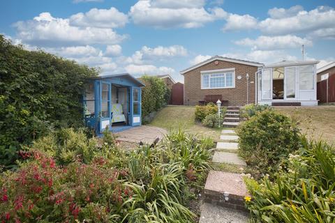 3 bedroom bungalow for sale, Staplehurst Avenue, Broadstairs, CT10