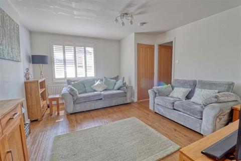 36 Abinger Close, Clacton-on-sea, CO16 8FJ
