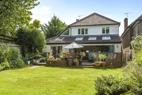 17 Carroll Avenue, Guildford, GU1 2QJ
