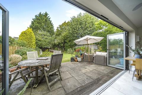 17 Carroll Avenue, Guildford, GU1 2QJ