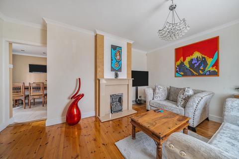 38 Broom Avenue, Orpington, BR5 3BU