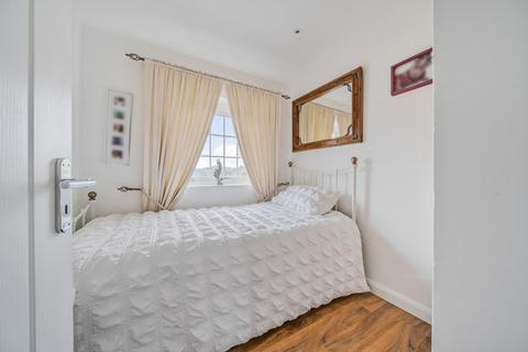 38 Broom Avenue, Orpington, BR5 3BU