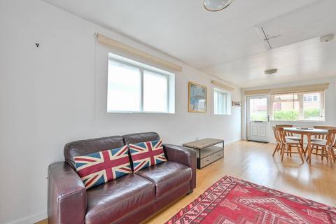 1 bedroom maisonette to rent, NORTHCOTE CRESCENT, Ockham, Leatherhead, KT24