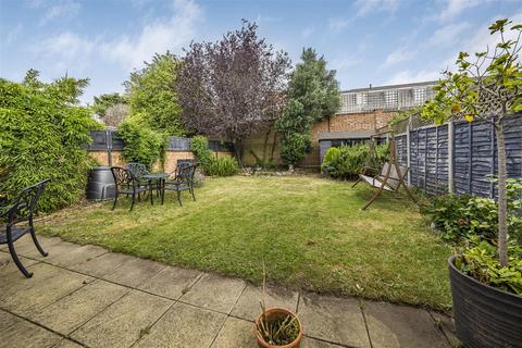 4 bedroom semi-detached house for sale, Brantwood Avenue, Old Isleworth