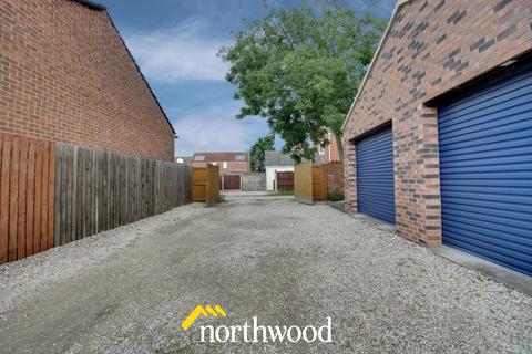 1b North Eastern Road, Thorne, Doncaster, DN8 4AJ