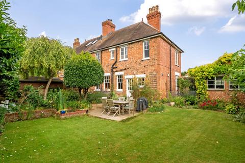 4 bedroom house for sale, Thame Road, Haddenham, Buckinghamshire