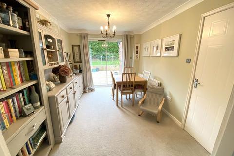 40 Cavendish Way, Royton, Oldham, OL2 5DQ
