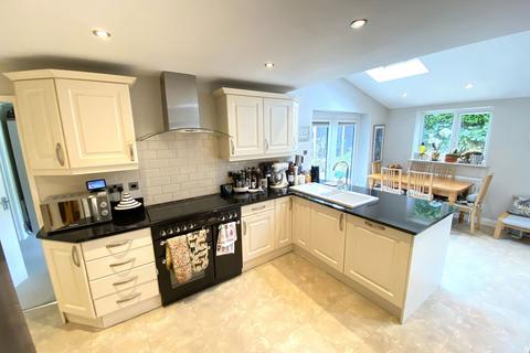 40 Cavendish Way, Royton, Oldham, OL2 5DQ
