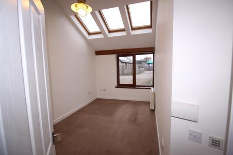 2 bedroom flat to rent, King Street, Inverbervie DD10