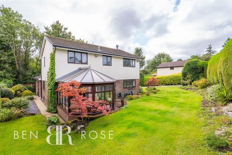 4 bedroom detached house for sale, Pines Close, Bamber Bridge, Preston