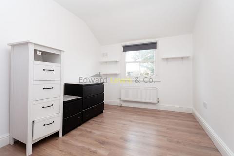 2 bedroom flat to rent, Alkham Road, London N16