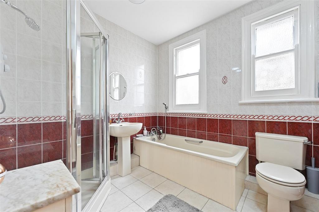 WH - 10 Dalmeny Road - Bathroom3 (1).jpg