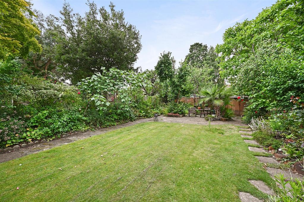 WH - 10 Dalmeny Road - Garden B1 (1).jpg