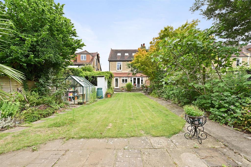 WH - 10 Dalmeny Road - Garden C3 (1).jpg