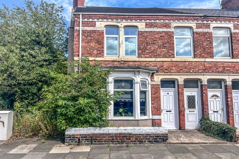 2 bedroom flat for sale, Belle Vue Crescent, South Shields